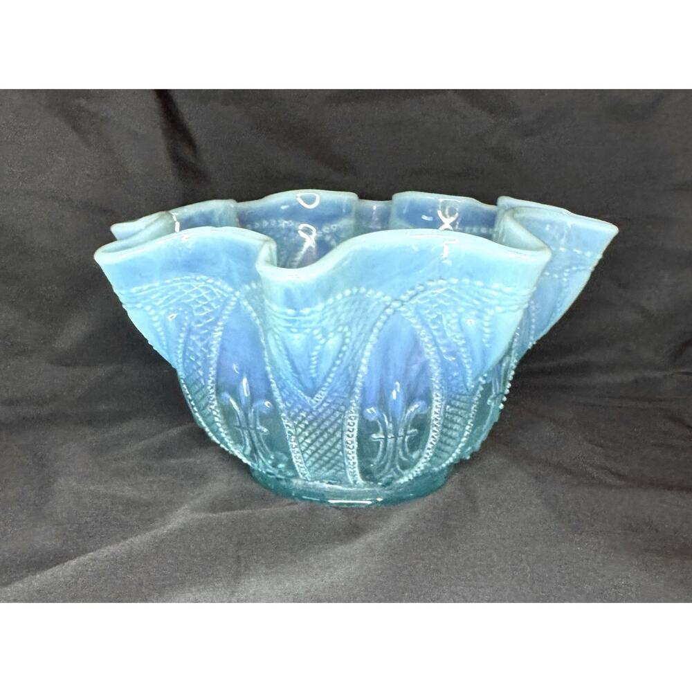 Antique EAPG Northwood Blue Opalescent Diamond Point Fleur De Lis Ruffled Bowl